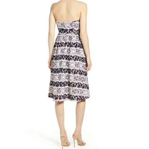 Endless Rose Strapless Lace Dress - Picture 2 of 7